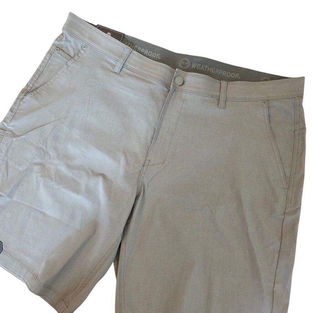 🛑SOLD🛑Weatherproof Tech Utility Shorts Mens 40 Light Oak Stretch Pocket Hiking - Picture 1 of 16